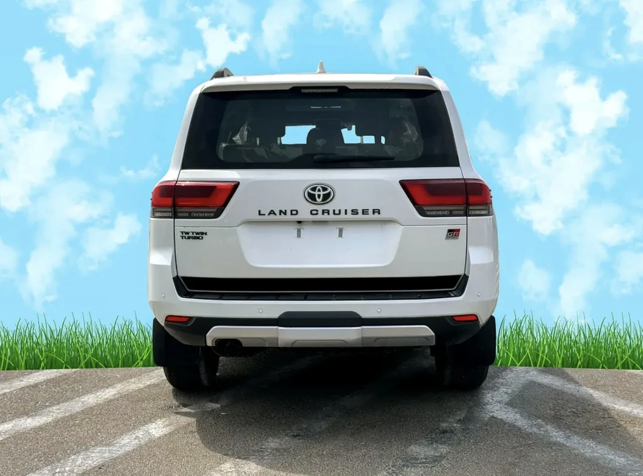 Toyota Land cruiser Land Cruiser 300GR Sport / 0km 3.3L V6 Twin Turbo  | Mobile.bg � ����������� 3