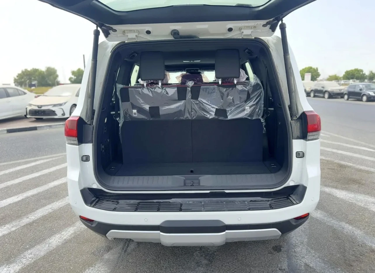 Toyota Land cruiser Land Cruiser 300GR Sport / 0km 3.3L V6 Twin Turbo  | Mobile.bg � ����������� 4