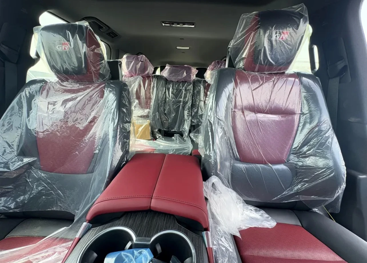 Toyota Land cruiser Land Cruiser 300GR Sport / 0km 3.3L V6 Twin Turbo  | Mobile.bg � ����������� 13