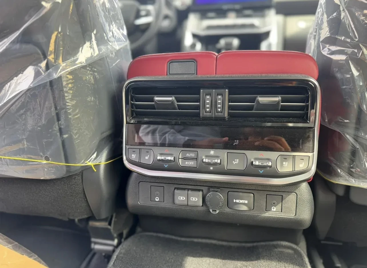 Toyota Land cruiser Land Cruiser 300GR Sport / 0km 3.3L V6 Twin Turbo  | Mobile.bg � ����������� 15