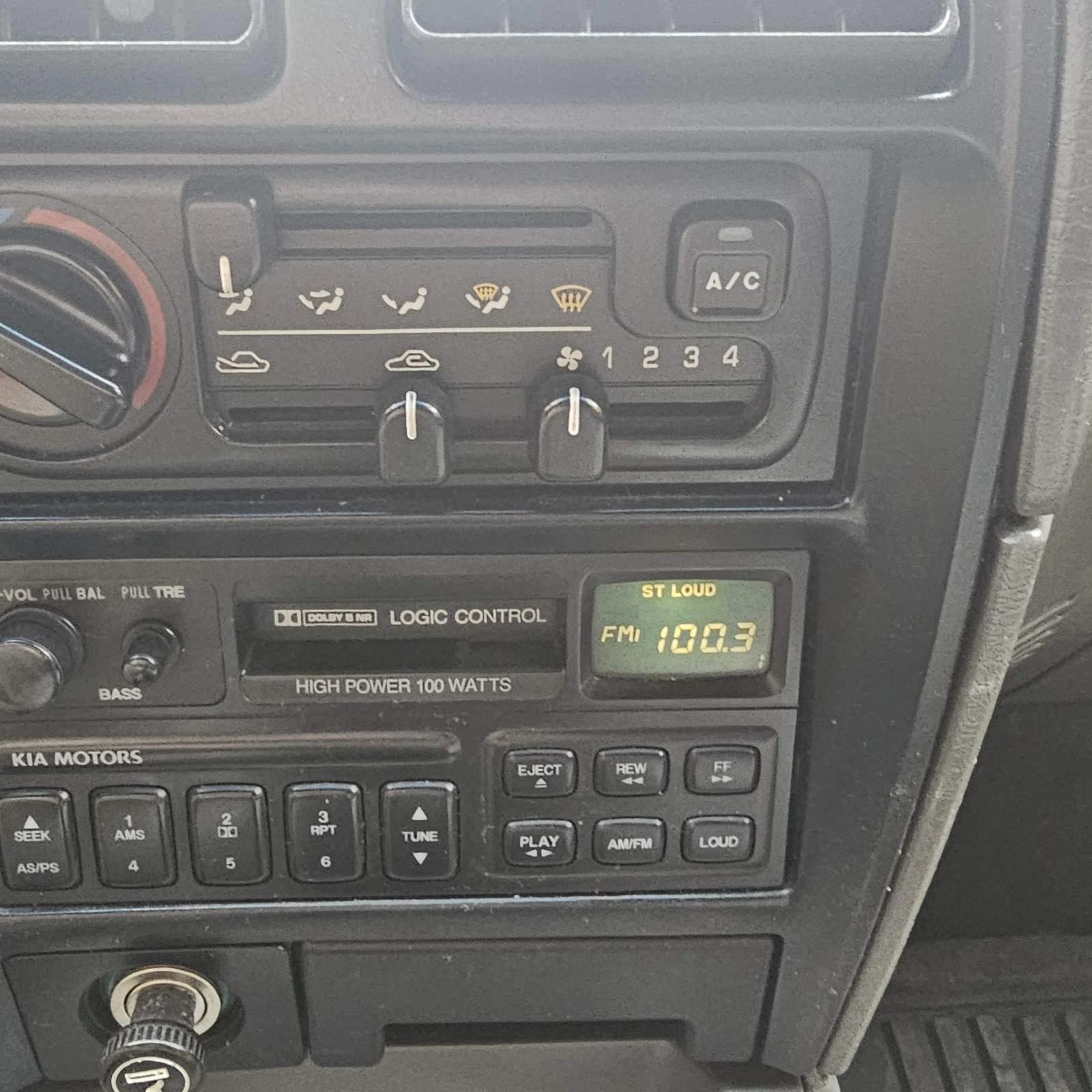 Kia Sportage, снимка 13 - Автомобили и джипове - 54267727