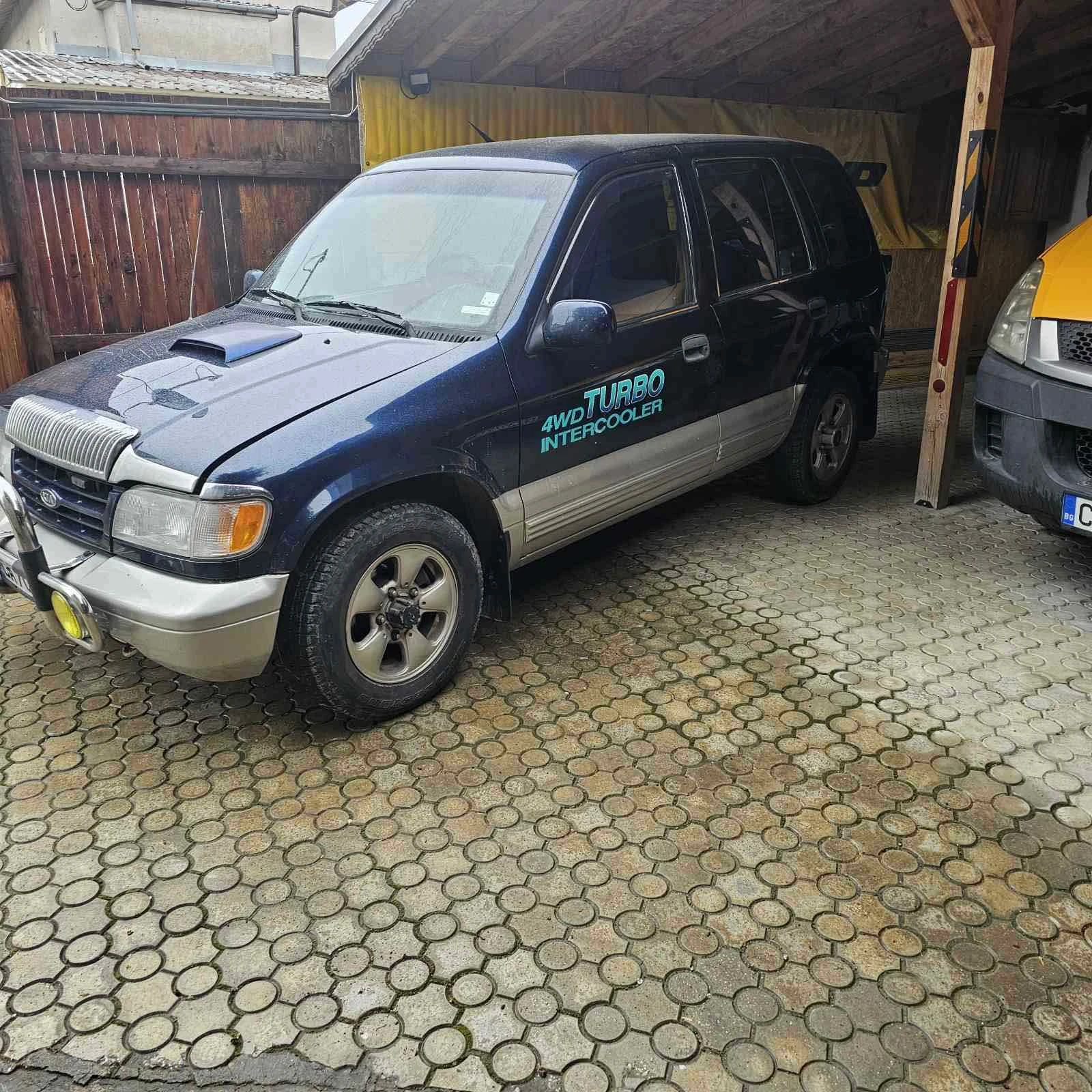 Kia Sportage, снимка 2 - Автомобили и джипове - 54267727