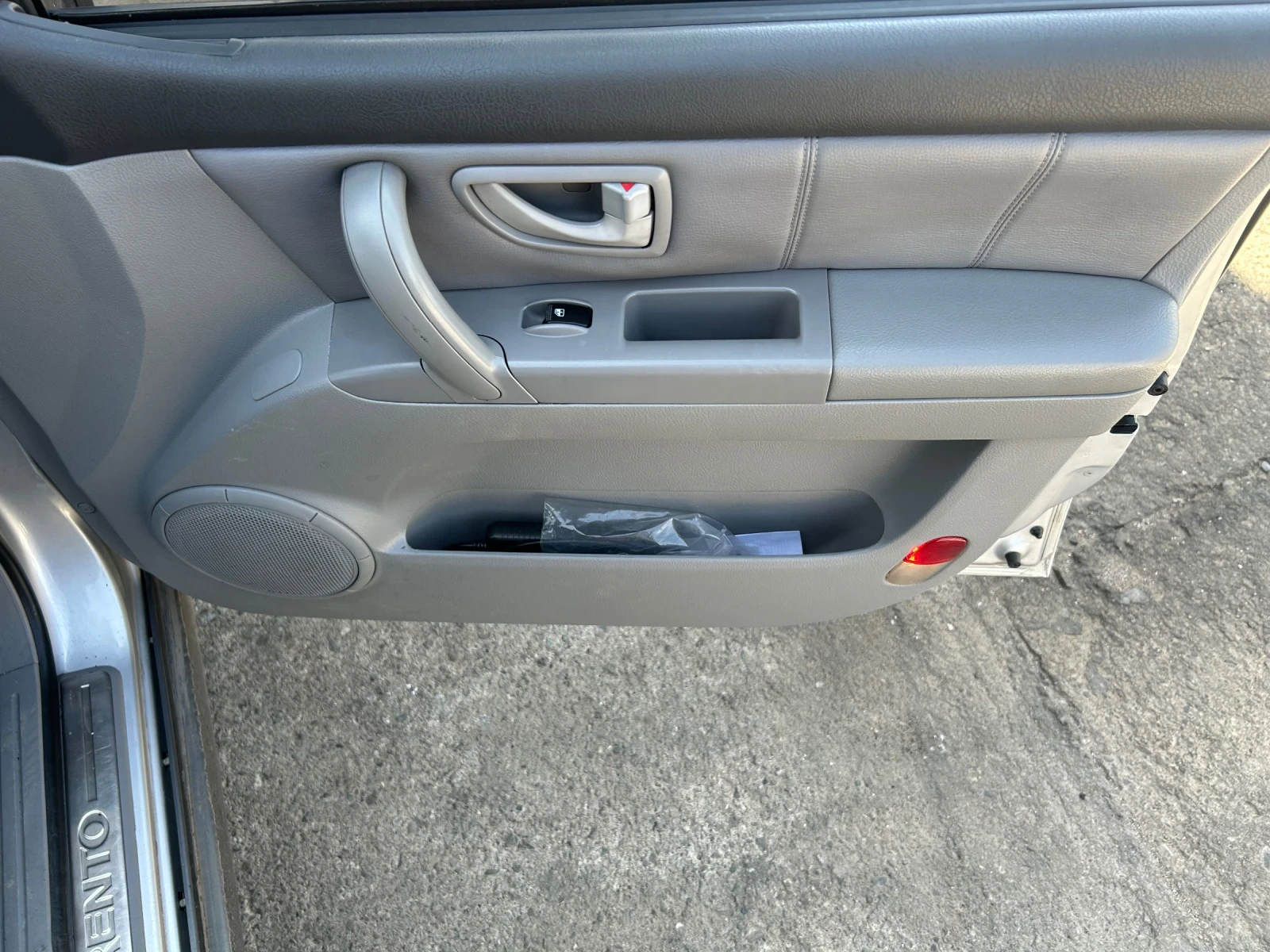 Kia Sorento, снимка 14 - Автомобили и джипове - 54817792