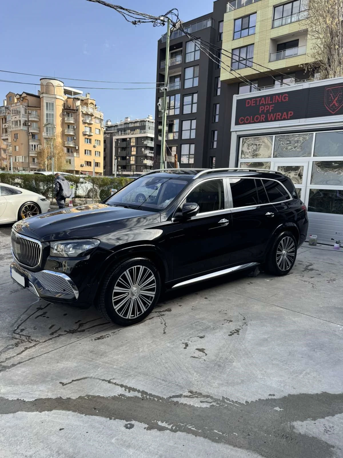 Mercedes-Benz GLS 600 Maybach, снимка 8 - Автомобили и джипове - 55297145