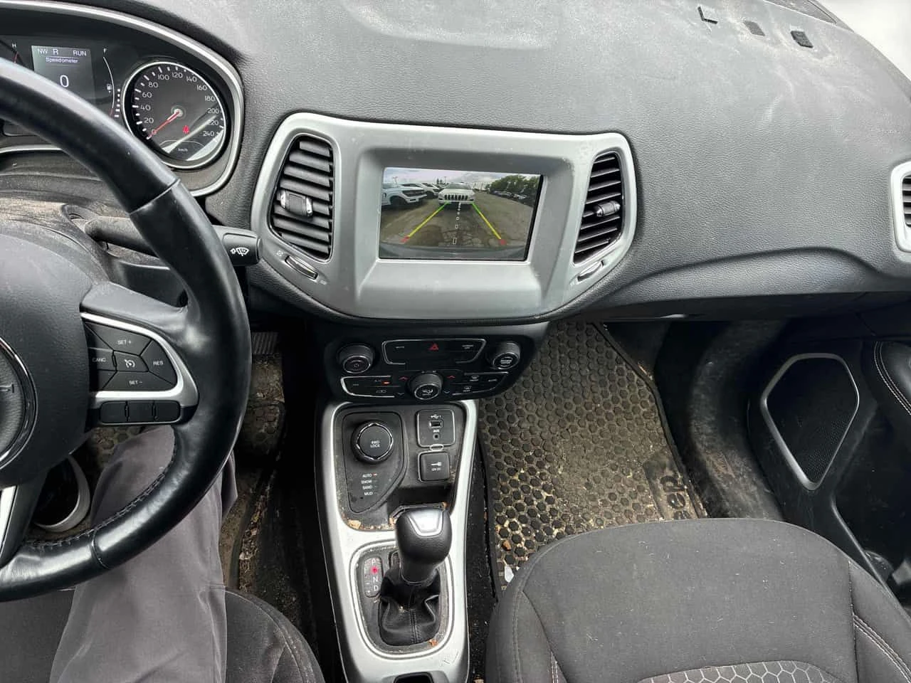 Jeep Compass * Upland Edition * CARFAX * ОПЦИЯ ЗА ФИНАНСИРАНЕ, снимка 9 - Автомобили и джипове - 55326951