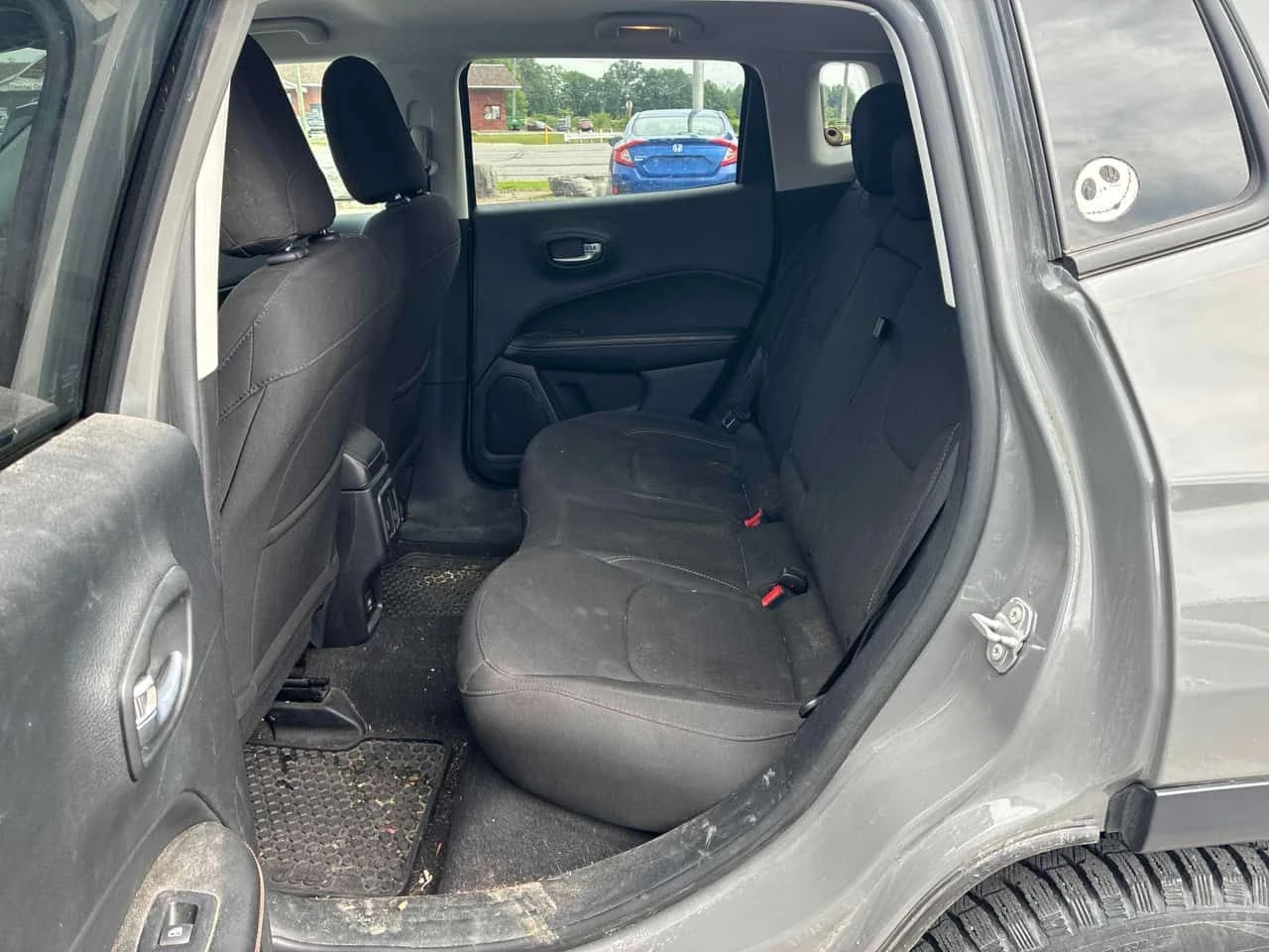 Jeep Compass * Upland Edition * CARFAX * ОПЦИЯ ЗА ФИНАНСИРАНЕ, снимка 11 - Автомобили и джипове - 55326951