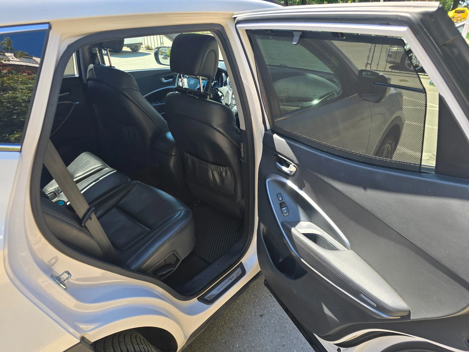 Hyundai Santa fe 4WD AUTOMATIC   PANORAMA   7 МЕСТА   КОЖА   SELF P, снимка 13 - Автомобили и джипове - 56161677