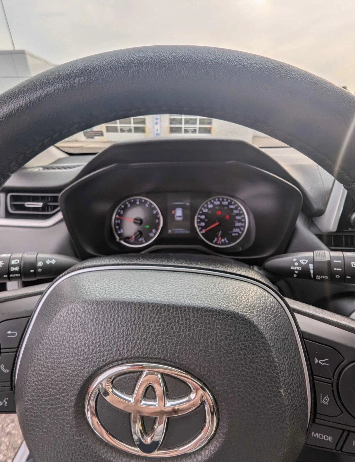 Toyota Rav4 AWD * КОЖА * ШИБИДАХ * БЕЗ ИНЦИДЕНТИ * , снимка 7 - Автомобили и джипове - 55662402