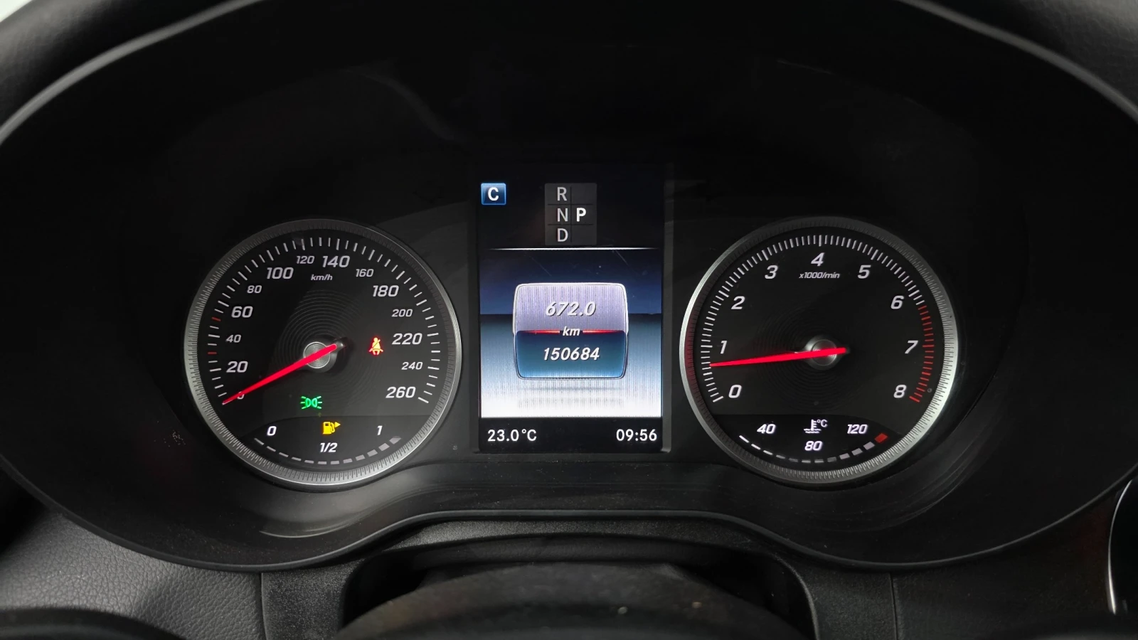 Mercedes-Benz GLC GLC300 4MATIC | Кожа | Memory | LED, снимка 7 - Автомобили и джипове - 55664125