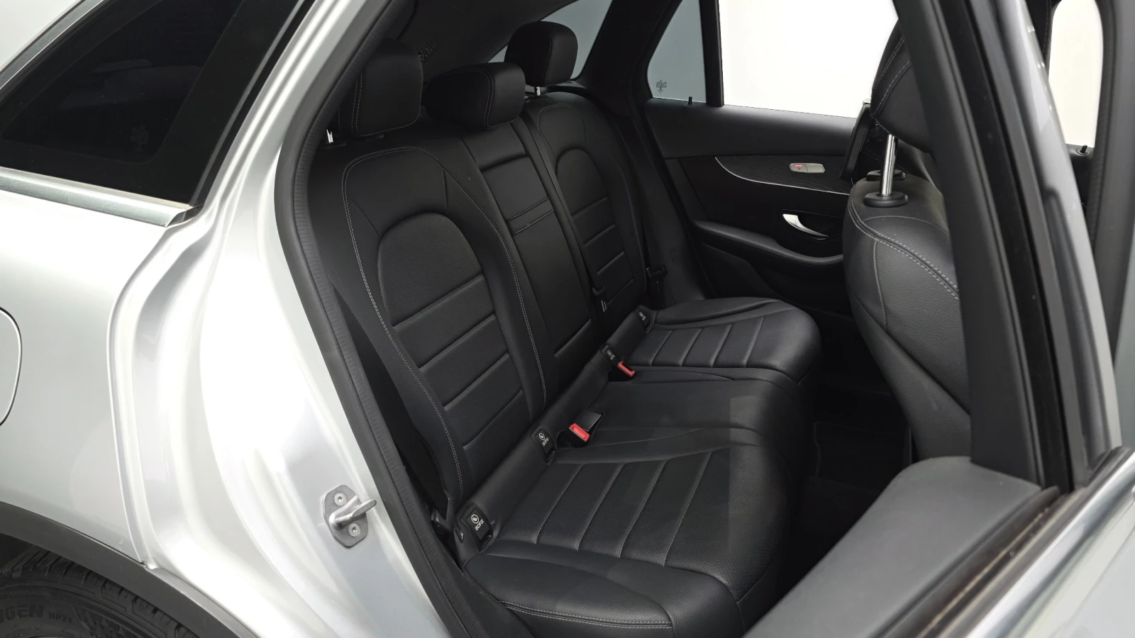 Mercedes-Benz GLC GLC300 4MATIC | Кожа | Memory | LED, снимка 12 - Автомобили и джипове - 55664125