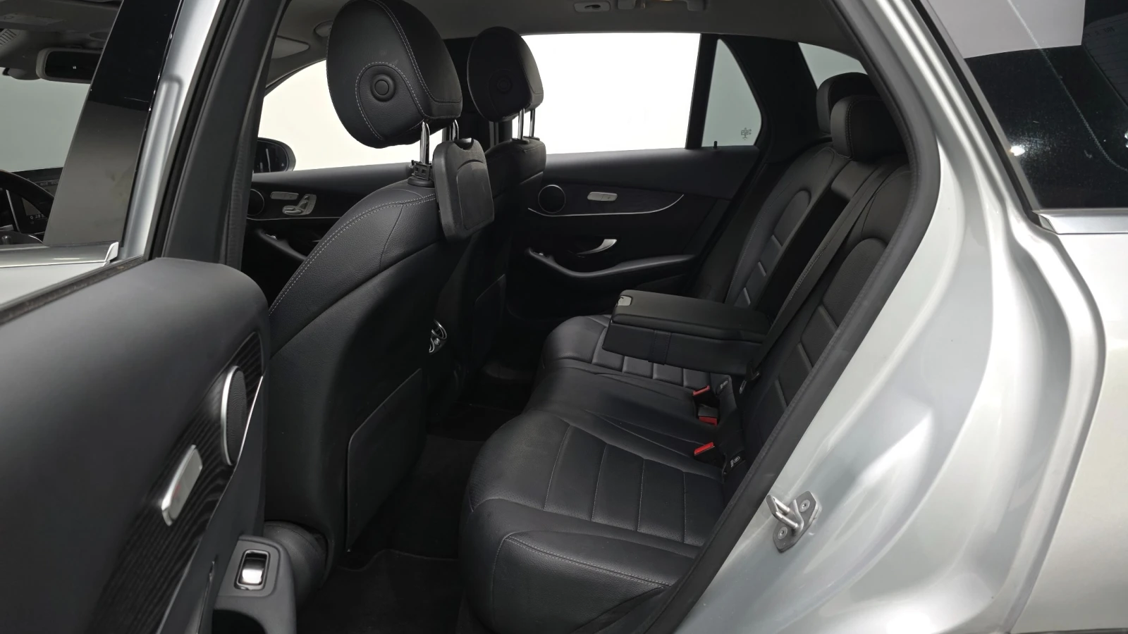 Mercedes-Benz GLC GLC300 4MATIC | Кожа | Memory | LED, снимка 11 - Автомобили и джипове - 55664125