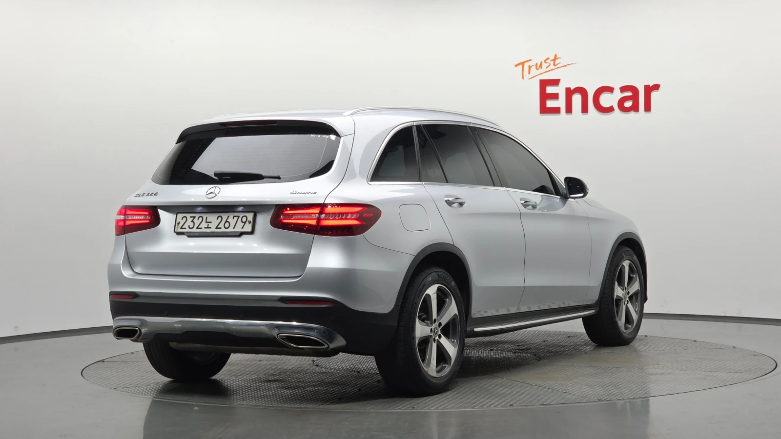 Mercedes-Benz GLC GLC300 4MATIC | Кожа | Memory | LED, снимка 2 - Автомобили и джипове - 55664125