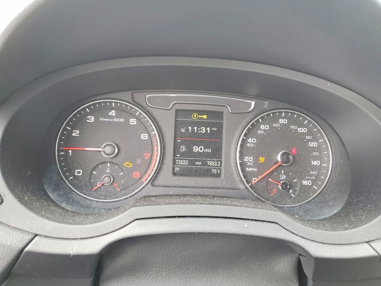 Audi Q3 2.0l Premium Plus, снимка 9 - Автомобили и джипове - 55877227