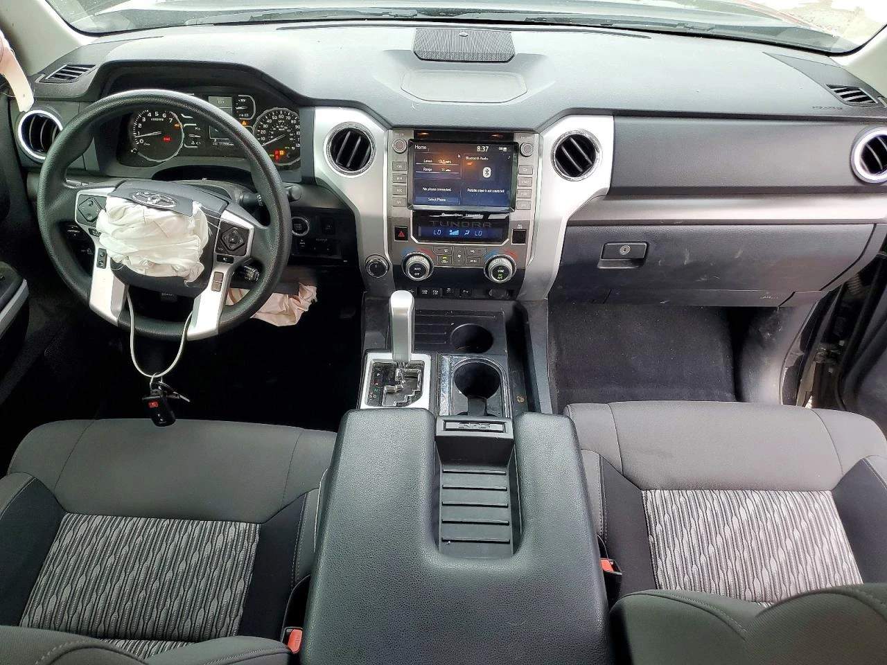 Toyota Tundra 5.7l Sr5, снимка 8 - Автомобили и джипове - 56042863