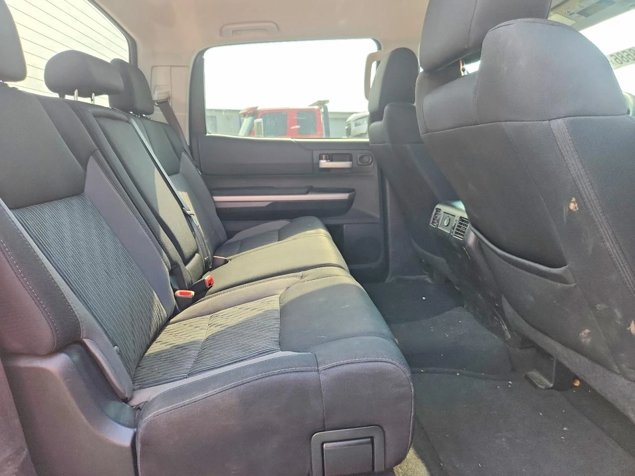 Toyota Tundra, снимка 10 - Автомобили и джипове - 56639779
