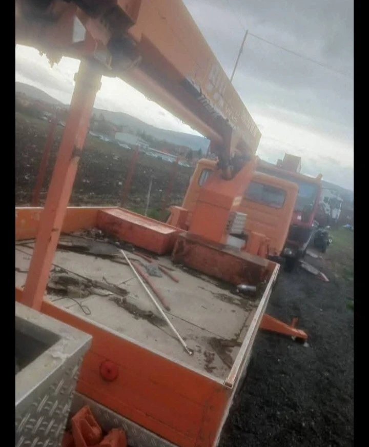 Mercedes-Benz 814 Автовишка 19.5 метра, снимка 10 - Камиони - 53498855