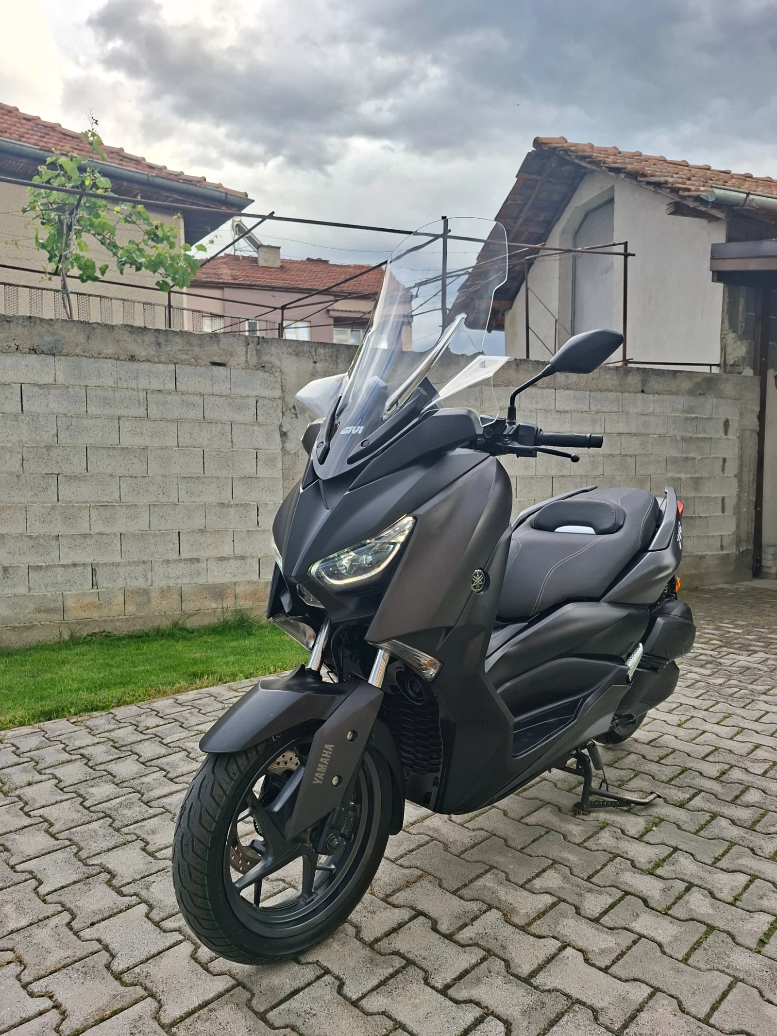 Yamaha X-max 300 ABS TC, снимка 2 - Мотоциклети и мототехника - 55546254