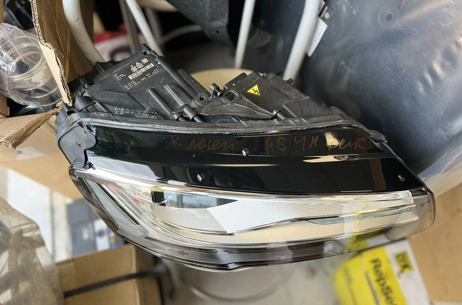  Audi A8 2013- LH+RH   4H0941006 / 4H0941044 / 4H0941005 | Mobile.bg   2