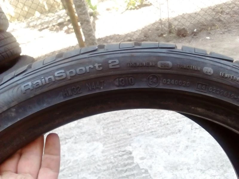 Гуми Летни 225/40R18, снимка 7 - Гуми и джанти - 18699891