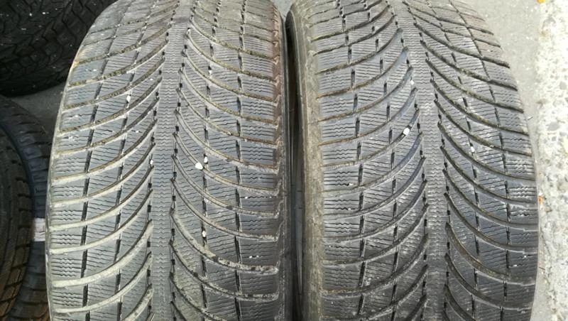 Гуми Зимни 275/45R21, снимка 3 - Гуми и джанти - 26747462