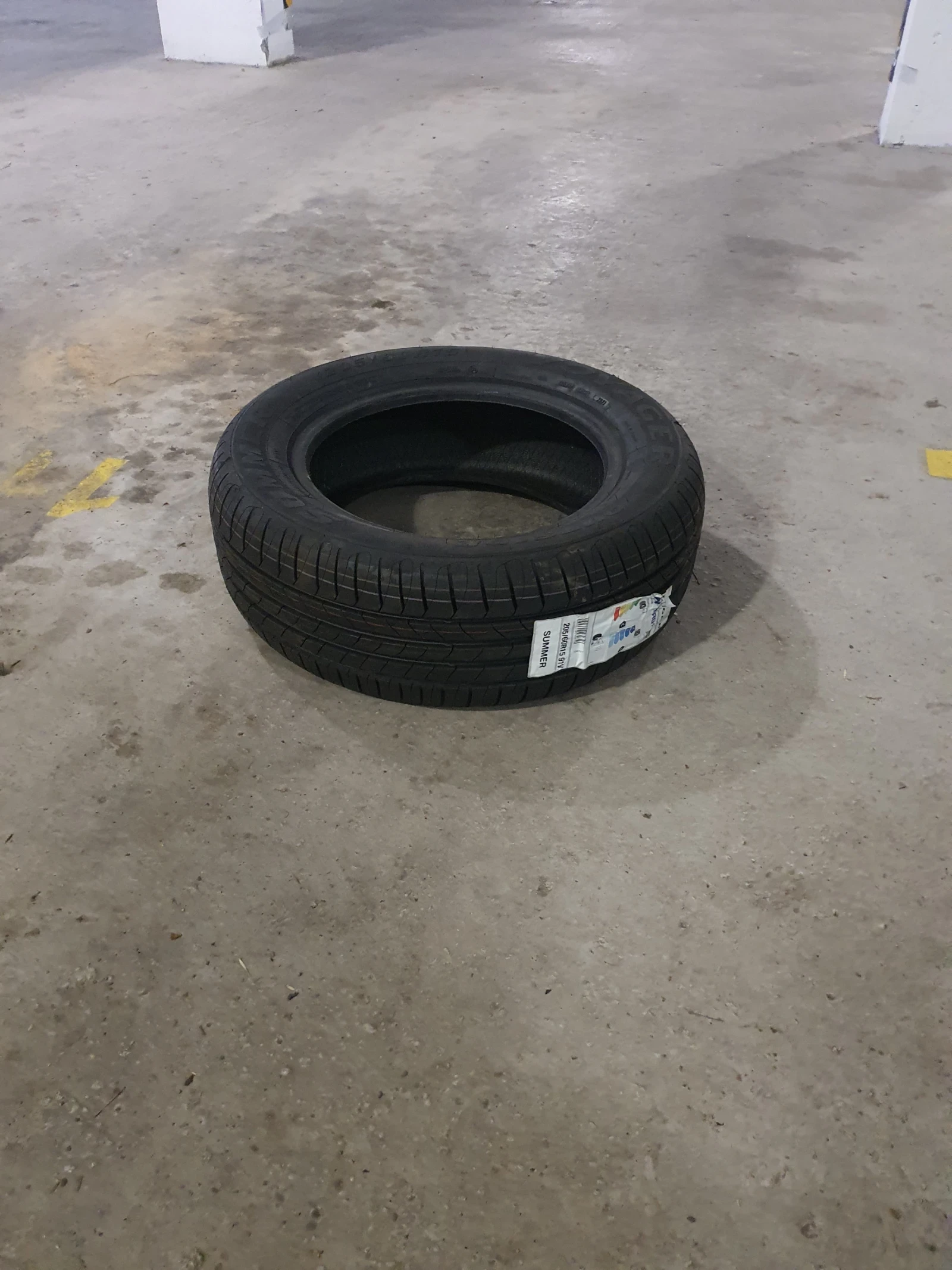 Гуми Летни 205/60R15, снимка 6 - Гуми и джанти - 55506928