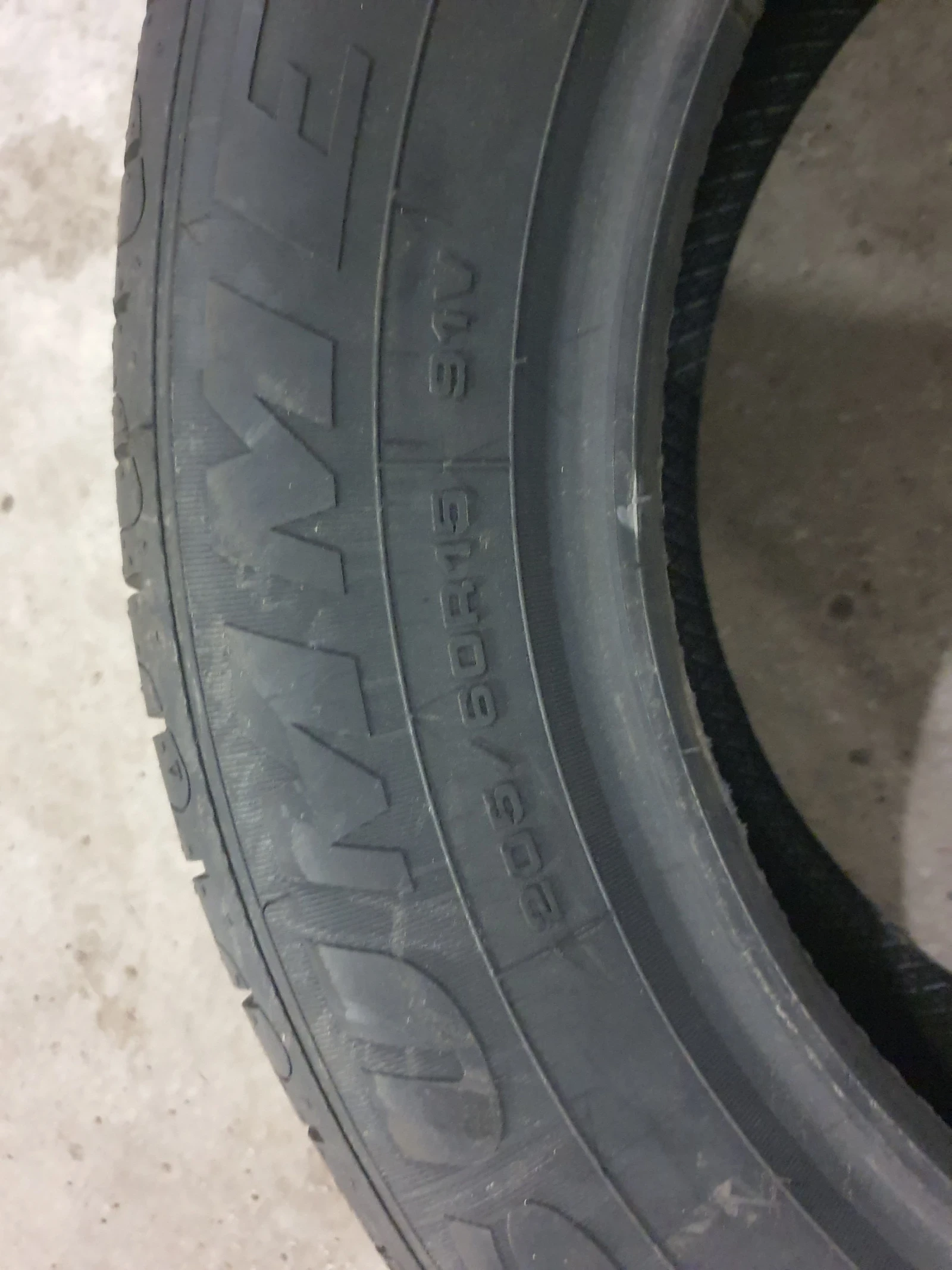 Гуми Летни 205/60R15, снимка 4 - Гуми и джанти - 55506928