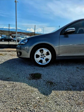 VW Golf 2.0 tdi 110 к.с.Highline - 5600 € / 10952.65 лв. - 45897616 5