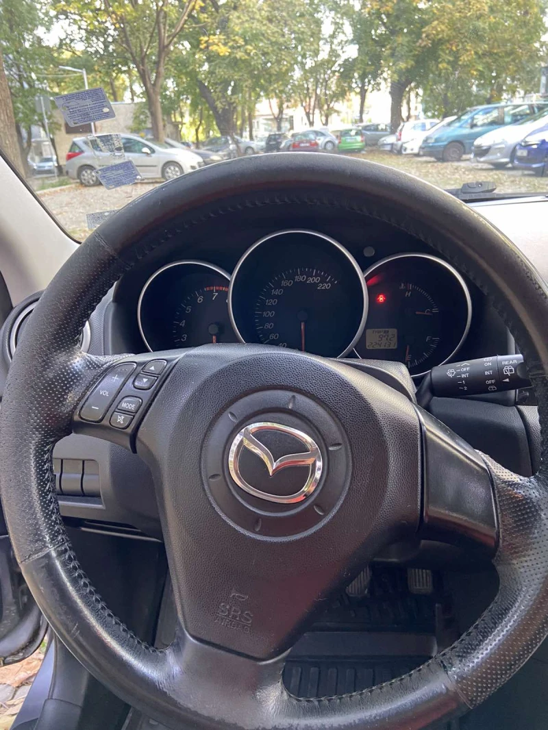 Mazda 3, снимка 12 - Автомобили и джипове - 47813947