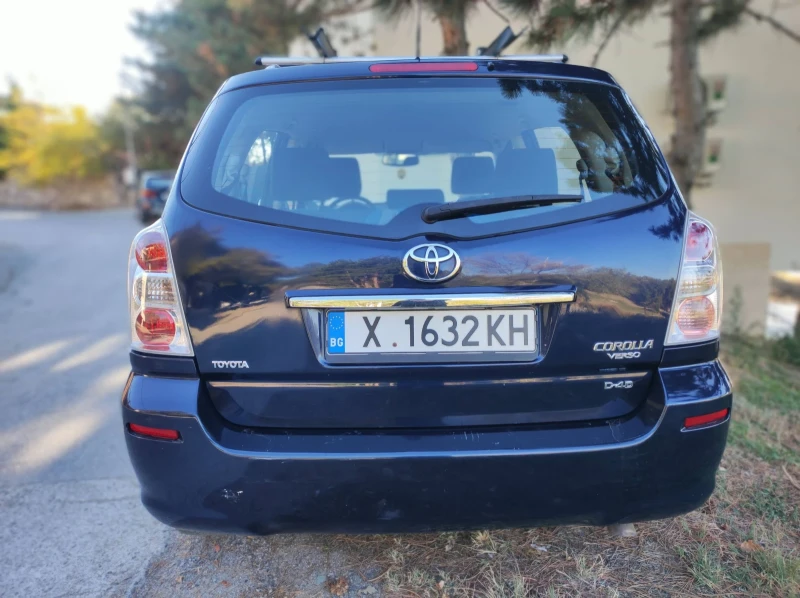 Toyota Corolla verso 2.2 D4D, 136hp, снимка 7 - Автомобили и джипове - 47848290