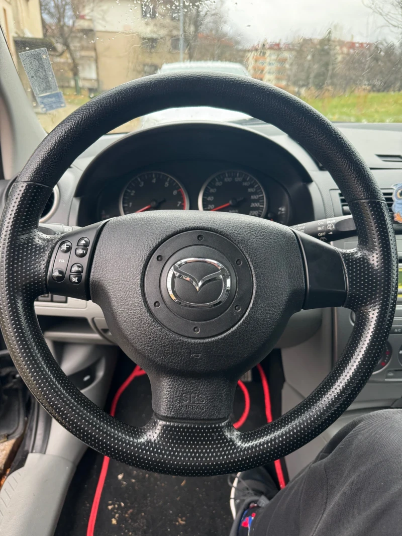 Mazda 2, снимка 11 - Автомобили и джипове - 48423058