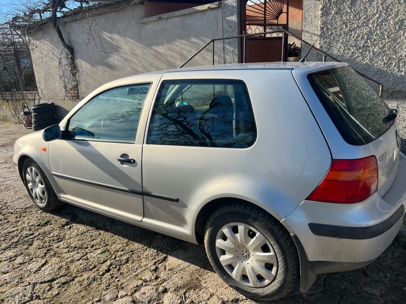 VW Golf, снимка 4 - Автомобили и джипове - 48546094