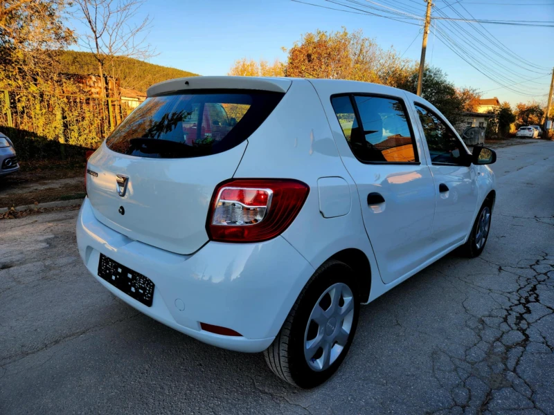 Dacia Sandero 1.5DCI NAVI, снимка 5 - Автомобили и джипове - 48716859