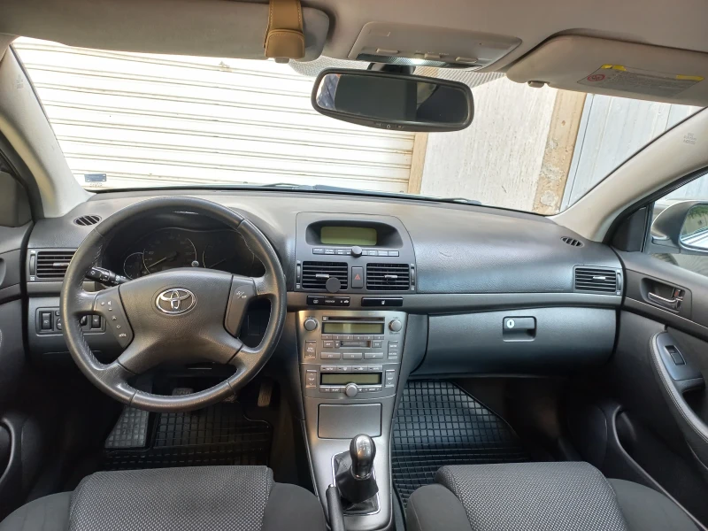 Toyota Avensis 1.8 VVT-i, снимка 5 - Автомобили и джипове - 48884382