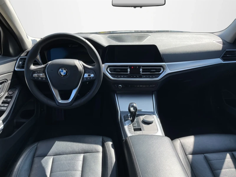 BMW 320 d xDrive Sedan, снимка 5 - Автомобили и джипове - 51971303