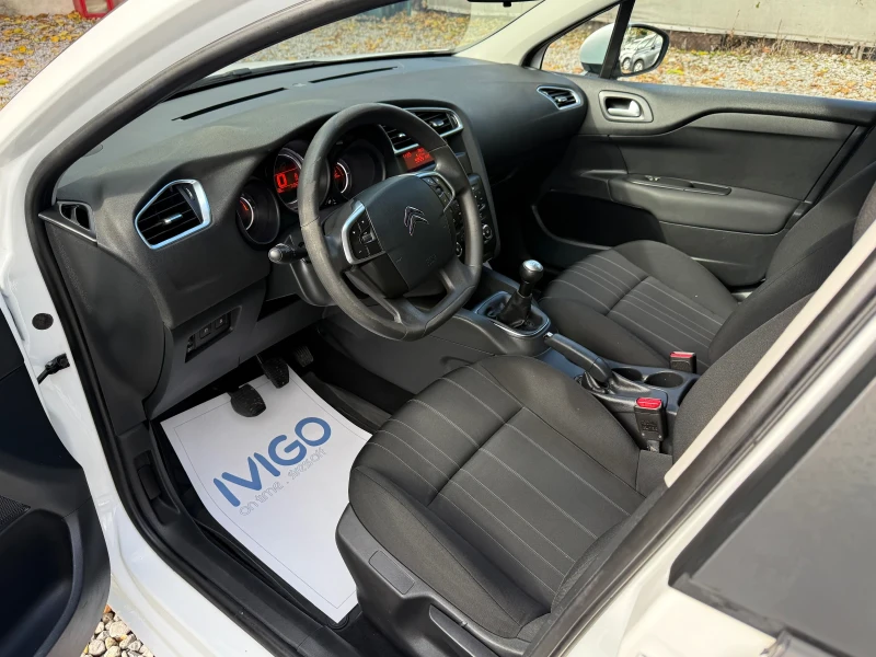Citroen C4 1.2i EURO6b - ОТЛИЧНО СЪСТОЯНИЕ!, снимка 8 - Автомобили и джипове - 52166120