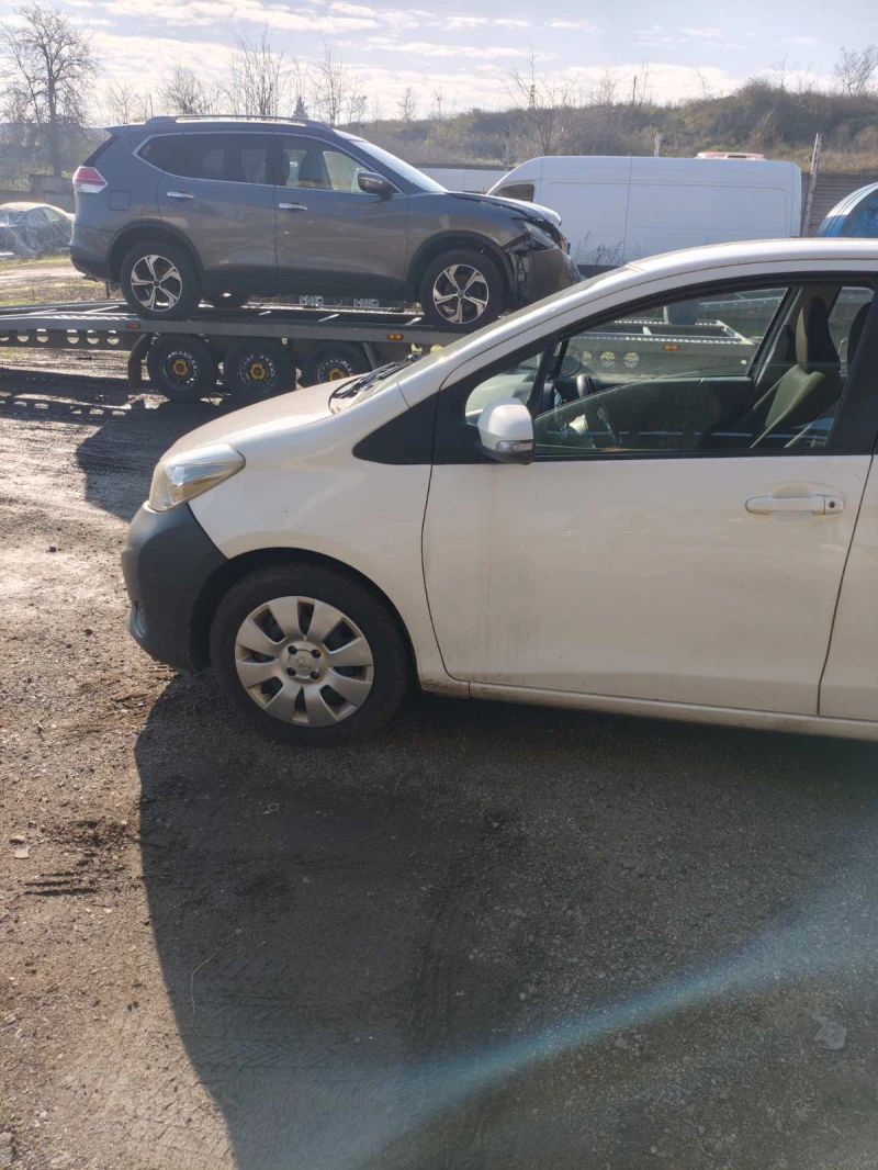 Toyota Yaris, снимка 3 - Автомобили и джипове - 52839612