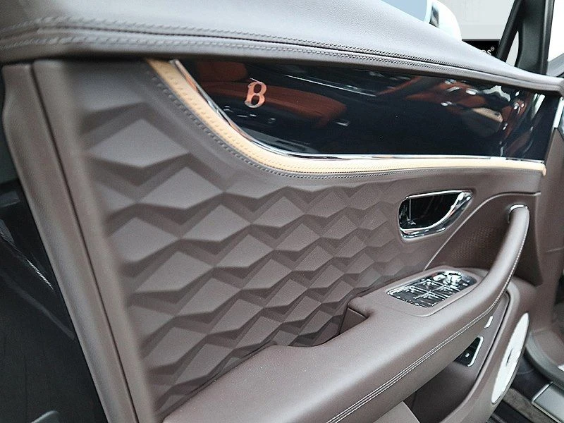Bentley Flying Spur SPEED V8 HYBRID/MULLINER/NAIM/4-SEATS/TV/PANO/HUD/ - изображение 8