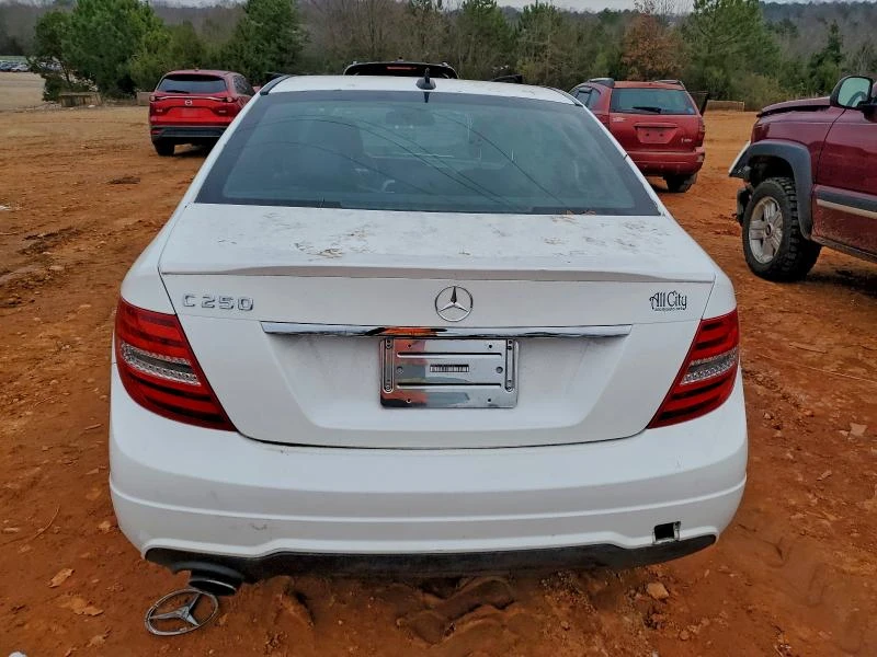 Mercedes-Benz C 300 КОжа* Подгрев* Кейлес* Blind Spot* , снимка 6 - Автомобили и джипове - 53577215