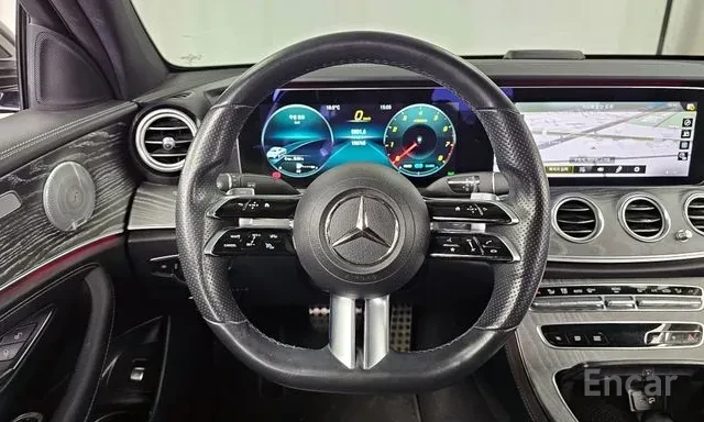 Mercedes-Benz E 350 AMG * 360 * FACELIFT * ДВОЙНА ПАНОРАМА * BURMESTER, снимка 6 - Автомобили и джипове - 56010234