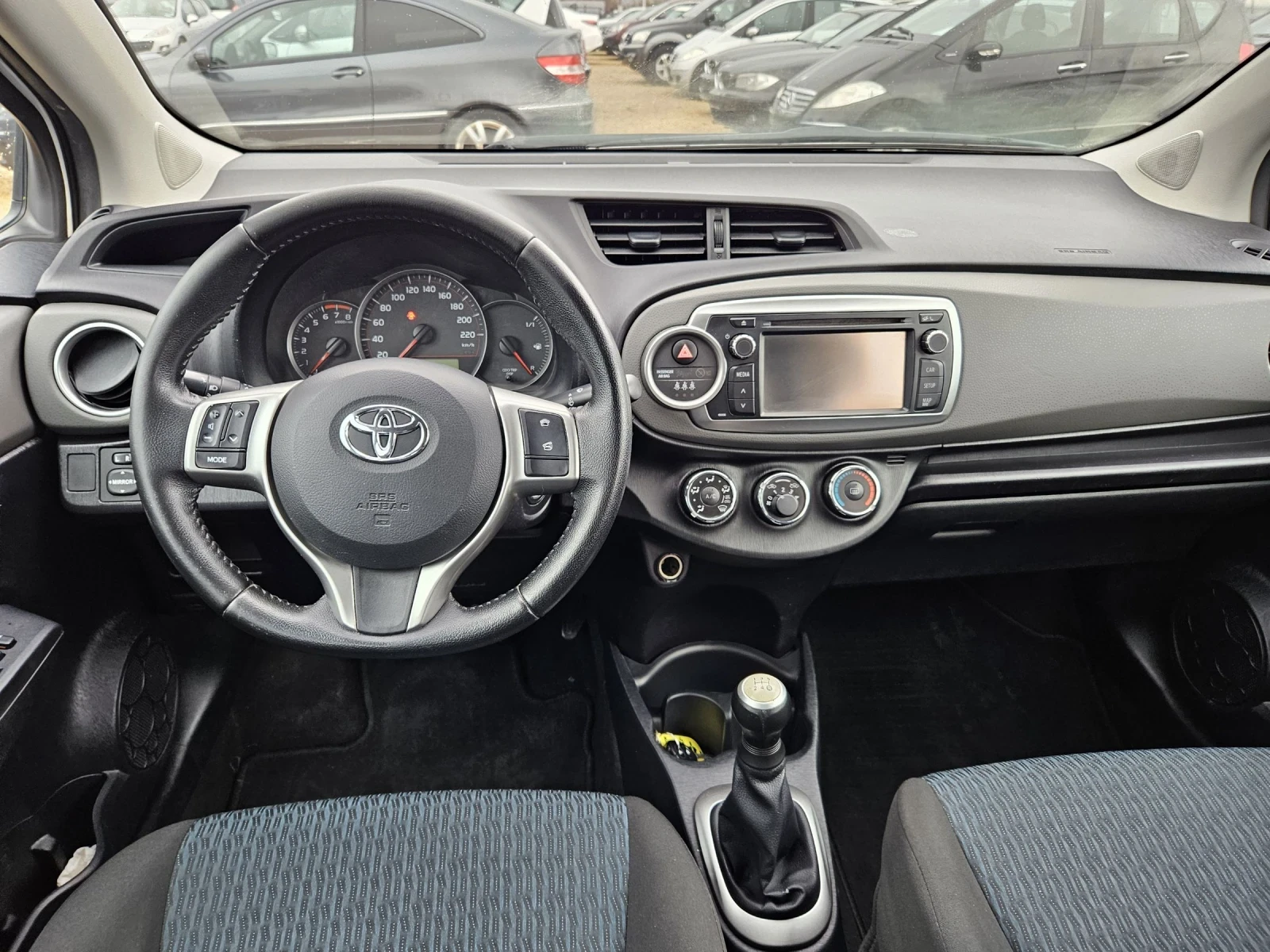 Toyota Yaris 1.0VVT-I-69кс= 5ВРАТИ= КАМЕРА= 184.000КМ | Mobile.bg — изображение 11