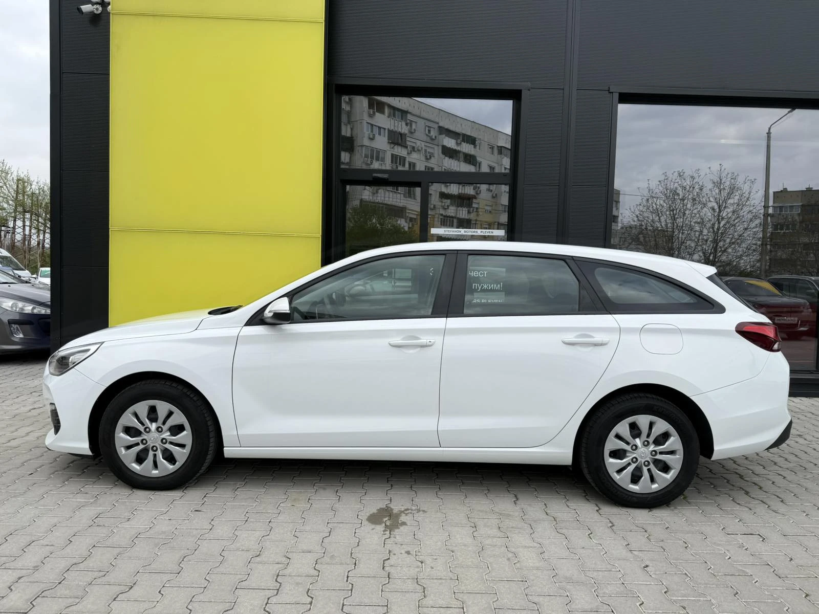 Hyundai I30 Select Kombi 1.4i (100hp) MT6 - изображение 4
