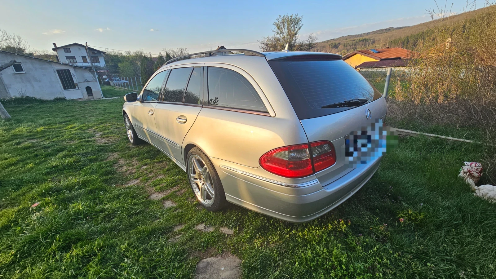 Mercedes-Benz E 200  - изображение 8