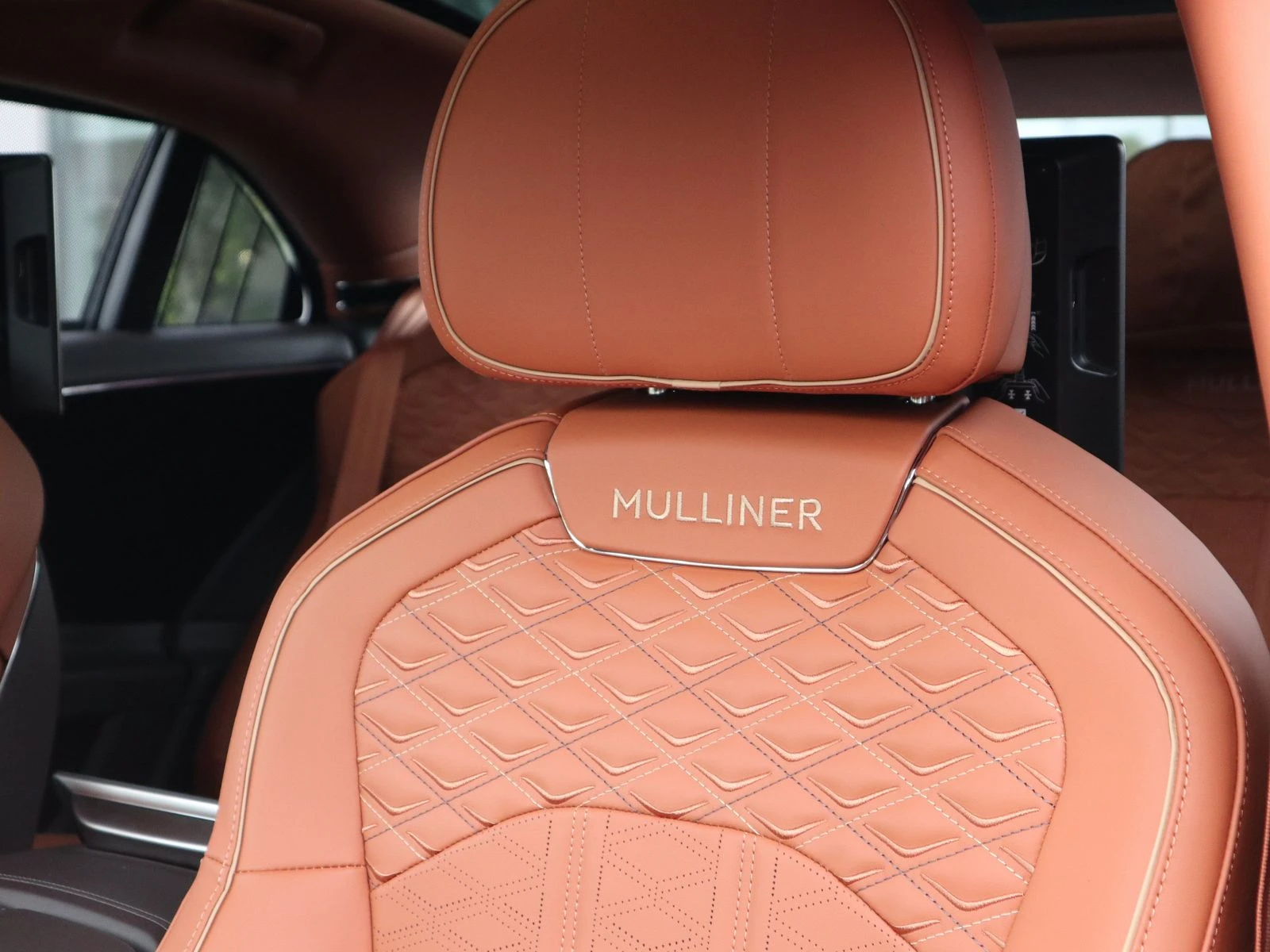Bentley Flying Spur SPEED V8 HYBRID/MULLINER/NAIM/4-SEATS/TV/PANO/HUD/ | Mobile.bg   12