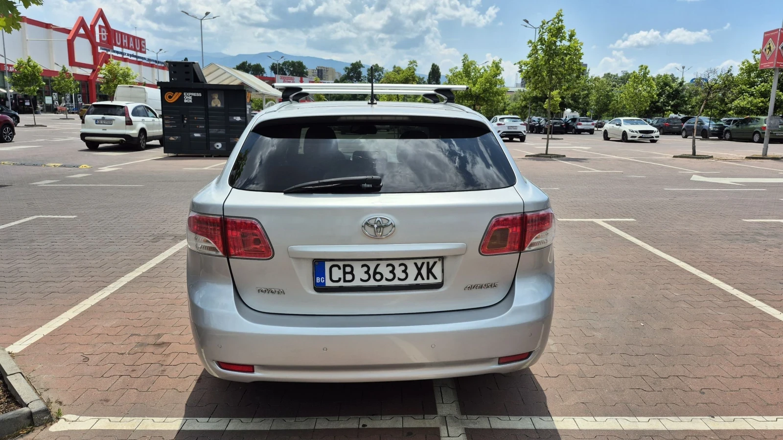 Toyota Avensis 2.2D Автоматик * Перфектен *  - изображение 3