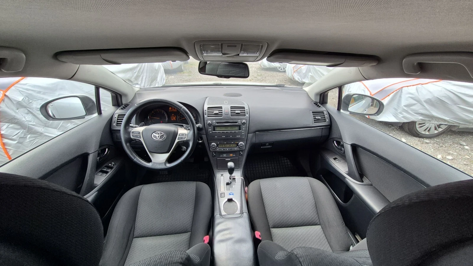 Toyota Avensis 2.2D Автоматик * Перфектен *  - изображение 7
