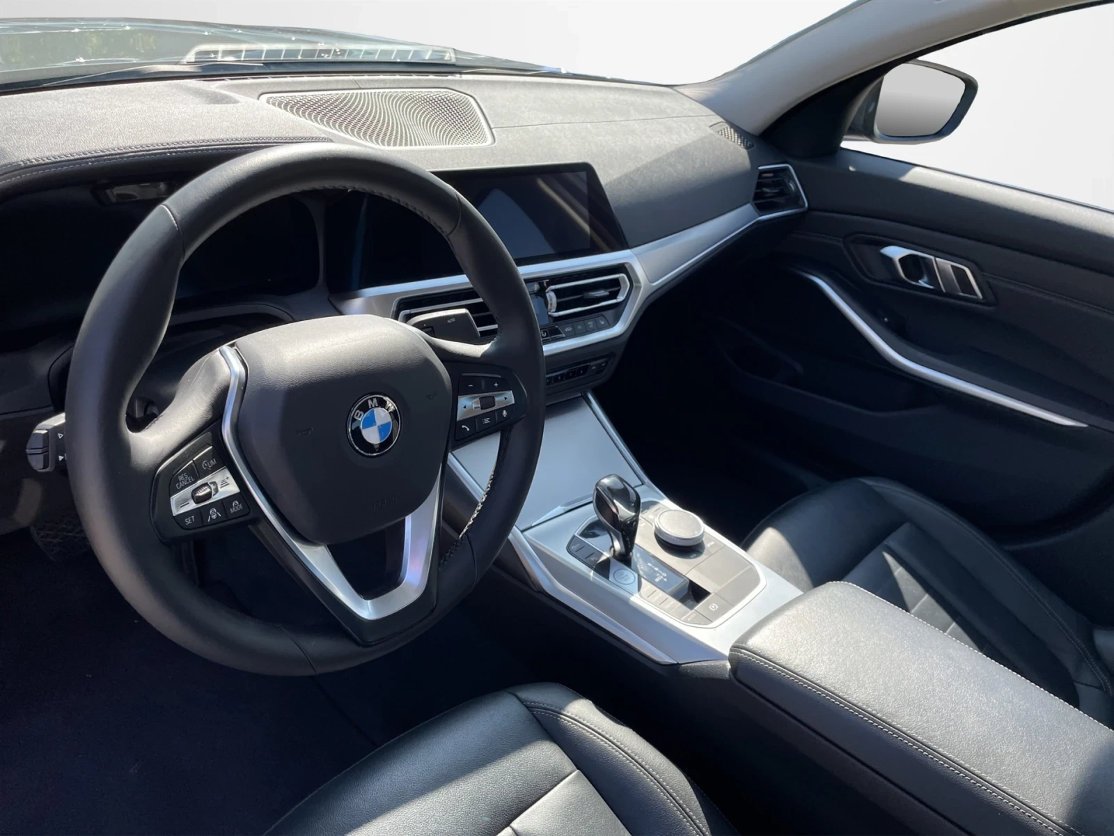 BMW 320 d xDrive Sedan - изображение 6