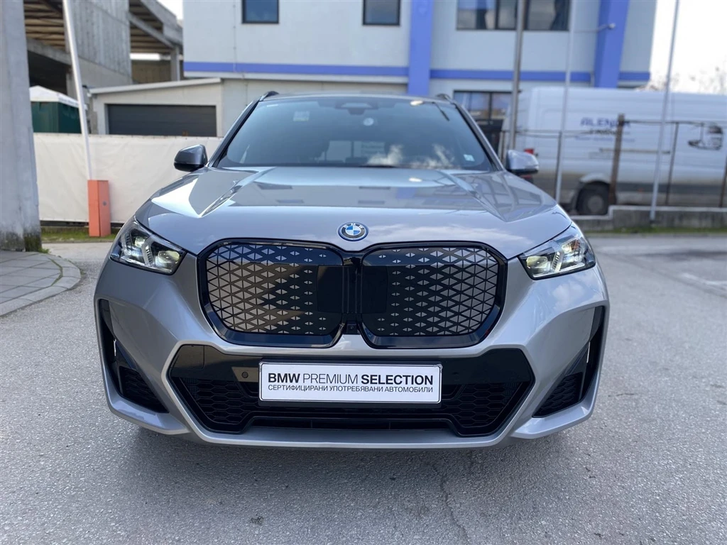 BMW iX1 eDrive20, снимка 9 - Автомобили и джипове - 54067348