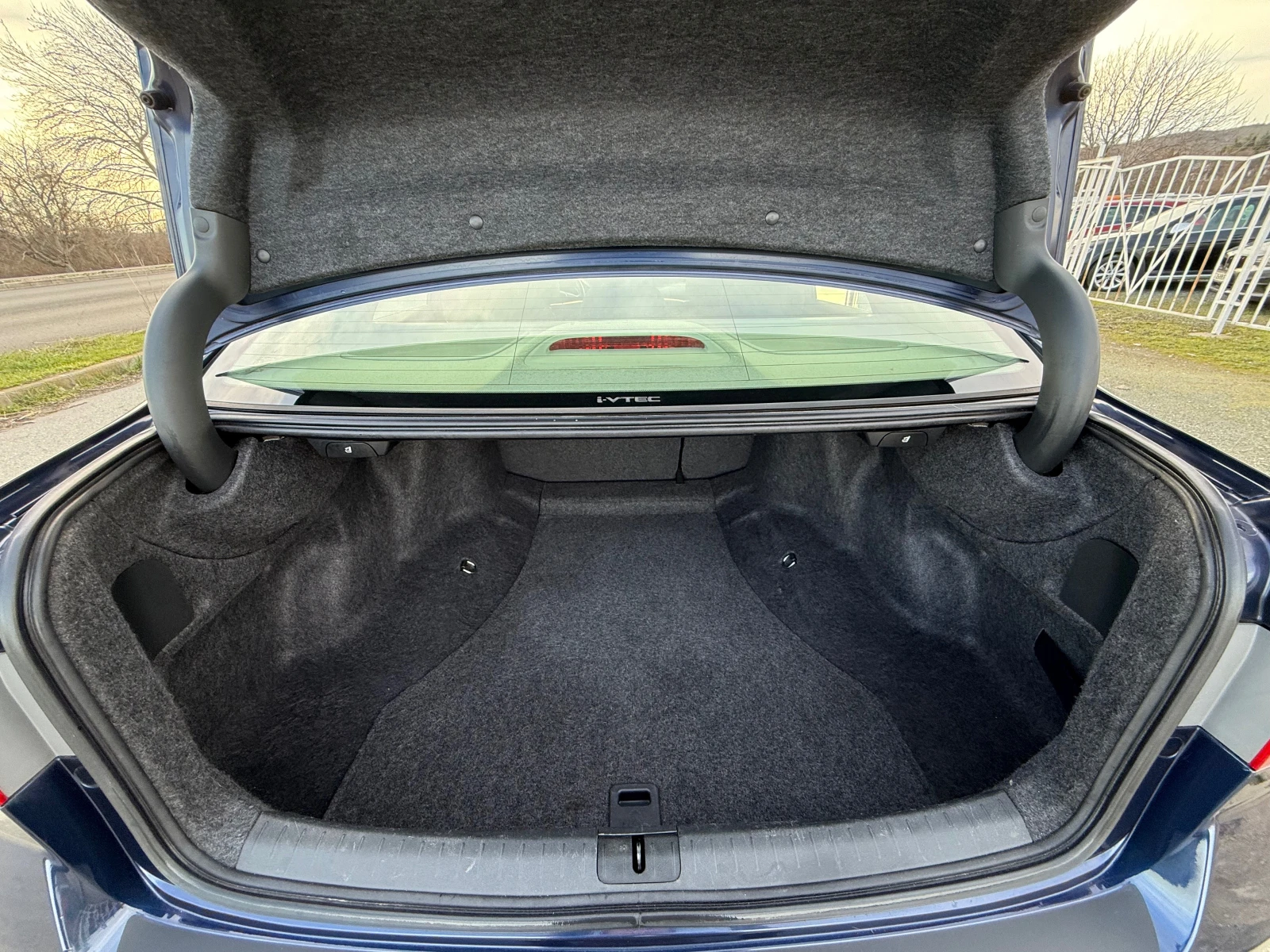 Honda Accord 2.0 ШВЕЙЦАРИЯ, снимка 12 - Автомобили и джипове - 54249922