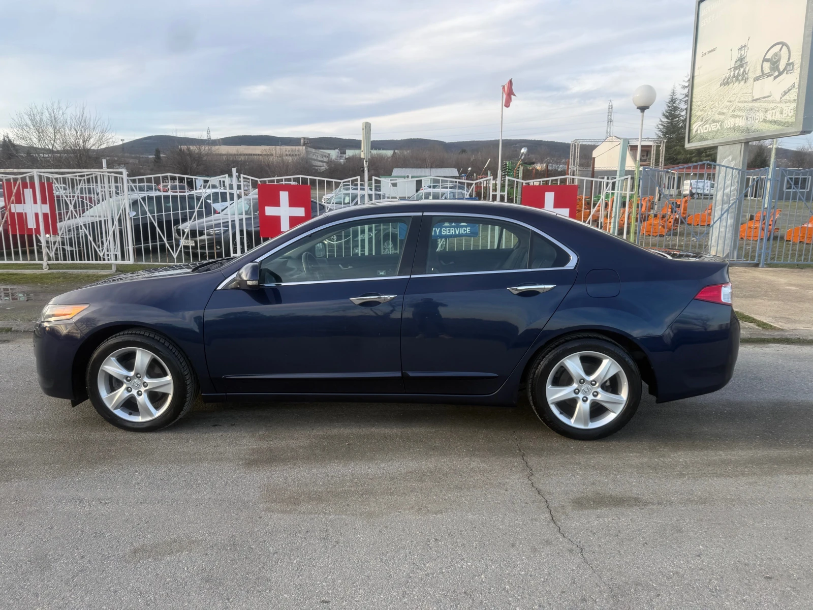 Honda Accord 2.0 ШВЕЙЦАРИЯ, снимка 2 - Автомобили и джипове - 54249922