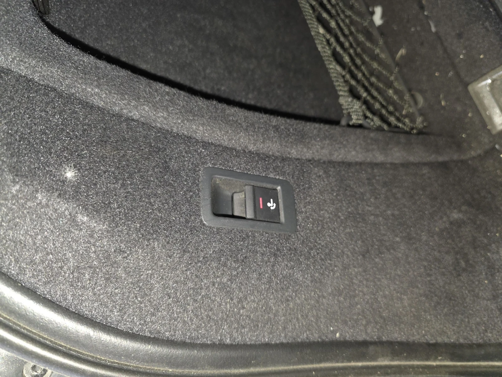 Audi A4 2.0d 150kc. DEUA, снимка 12 - Автомобили и джипове - 54382538